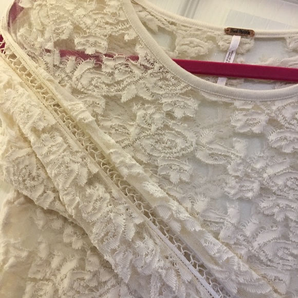 FREE PEOPLE Tops - FREE PEOPLE cream colored lace shirt